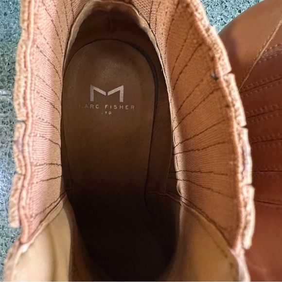 Marc Fisher Alva Pointy Toe Block Heeled Ankle Bootie Tan Leather Size 8.5 - Picture 10 of 13